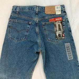 NWT 505 Levi’s 33x34